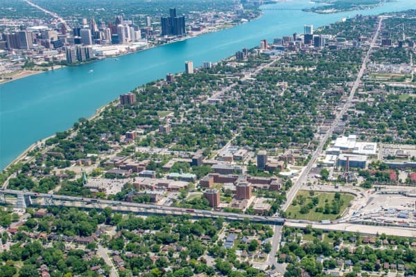 UNIVERSITY OF WINDSOR — photo 2
