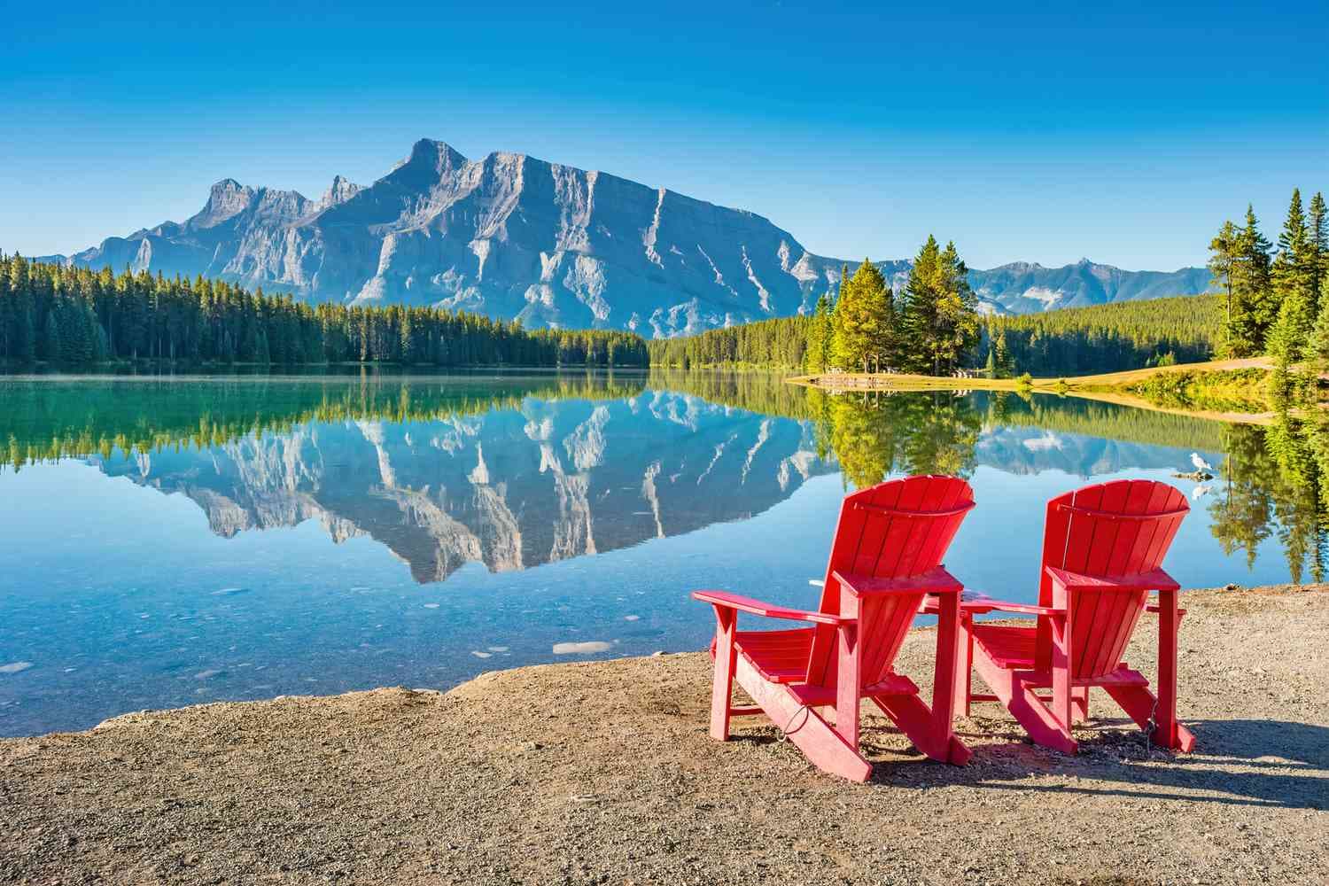 Canada Launches New Rural and Francophone Immigration Pilots